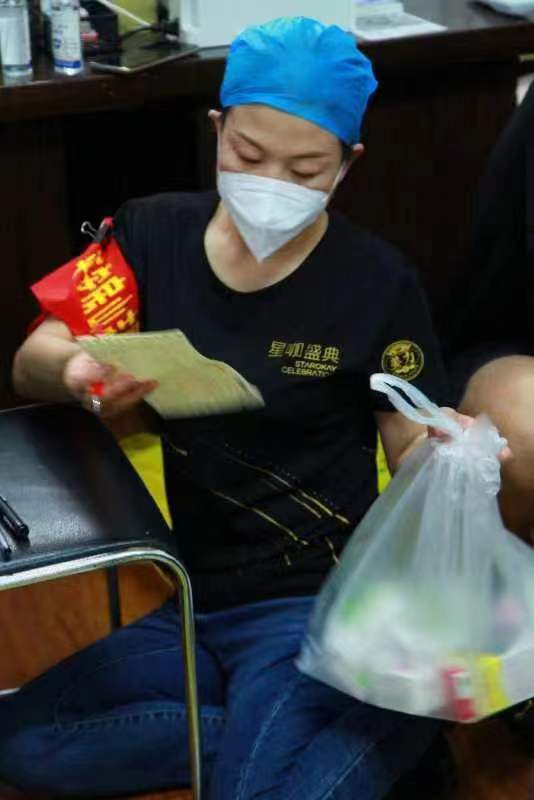 刘林丽诗歌作品174期《抗疫你 我 他 我见证》作者刘林丽 编辑制作刘林丽(图8)