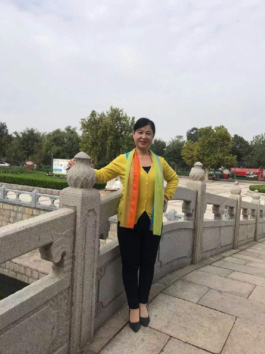 诗朗诵:捡拾春意写夏情 作者/小蛇 主播/枫丹白露 请欣赏(图6)