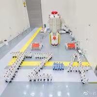 天净沙-天舟四号速吻太空站天和舱 文/冯志清【冰心文化传媒】(图8)