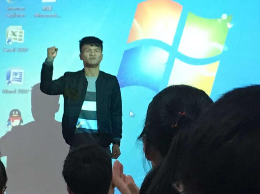 远志高中毕业生李彦伟的霸气（图2）