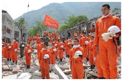 纪念汶川地震14周年特刊Ⅱ母亲ll文 郭曰方ll诵 婧暄 爱国（图4）
