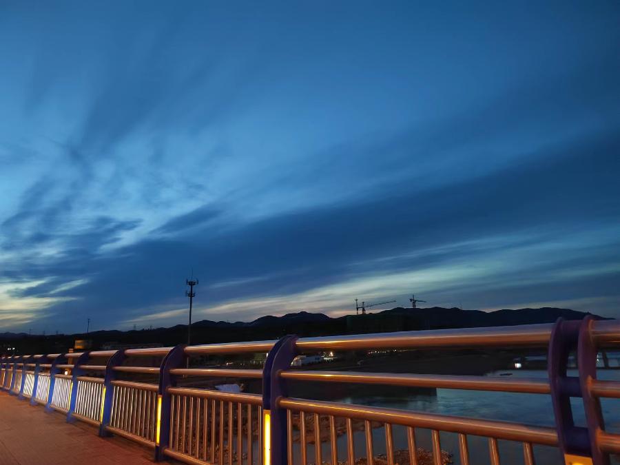 陉山大桥夜景‖文/赵京江，图/国燕，书法/太行山人武功（图5）