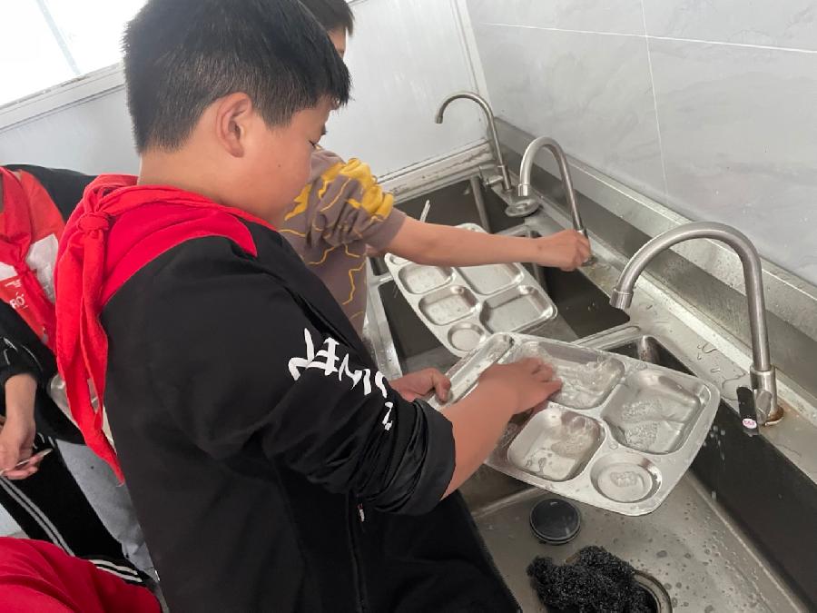 张溪汪坡小学开展劳动教育宣传周活动(图5)