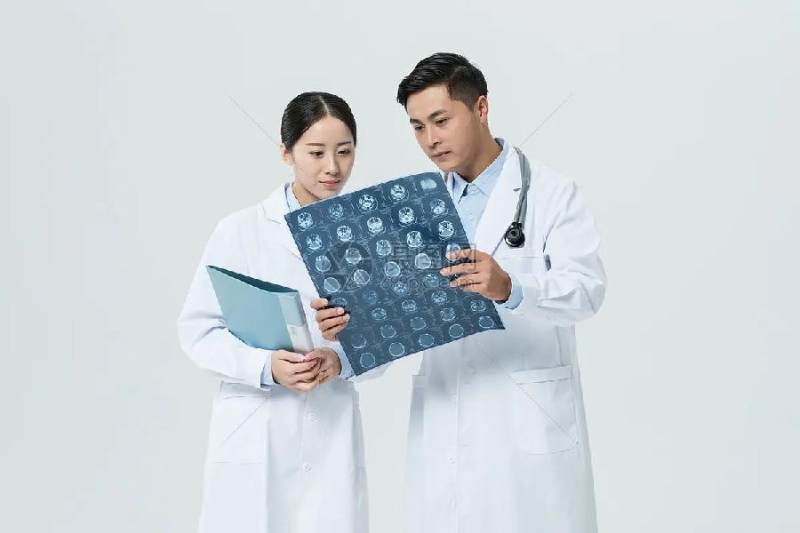 【新诗大观】医不可说||文/李志亮(图2)