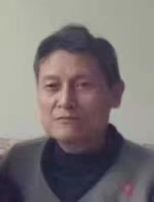 歌手黄峥深情演唱｜可爱的祖国为你歌唱｜作词李文亚·作曲 杨晓波｜海外头条（图3）