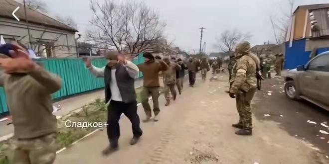 *渔家傲-亚速营举白旗出地堡*文/冯志清〔上海〕【冰心文化传媒】（图6）