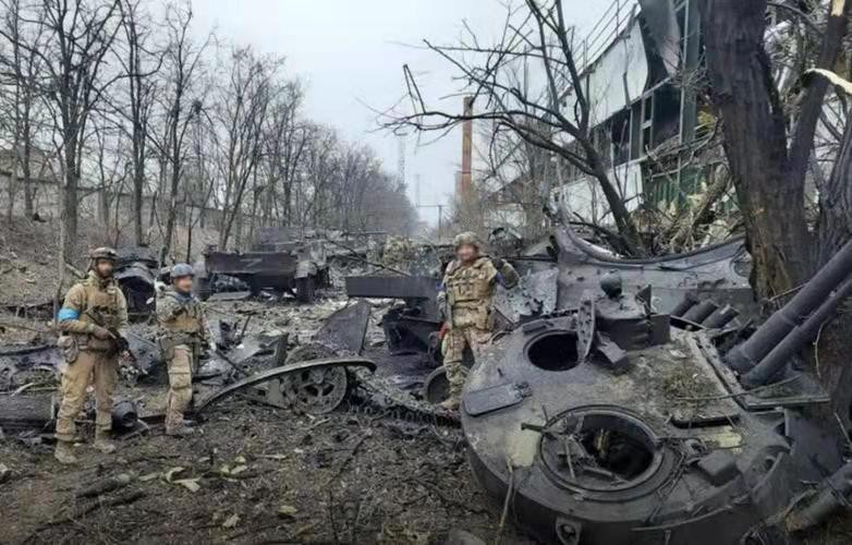 *渔家傲-亚速营举白旗出地堡*文/冯志清〔上海〕【冰心文化传媒】（图9）