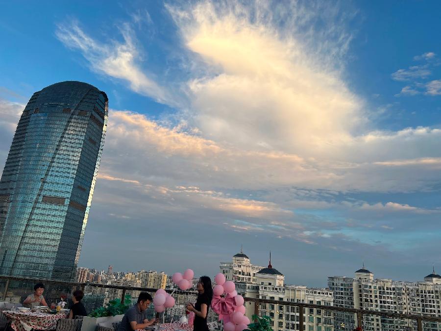 凉爽的风 作者:南疆一 京津沪头条文学平台发布(图6)
