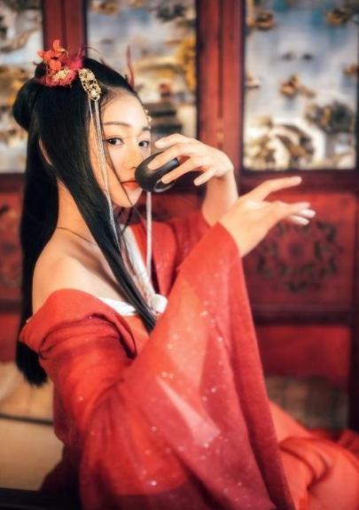 【新山东文学社】《我就是我，不一样的烟火》作者/迎夏 主播/苏宁（图4）