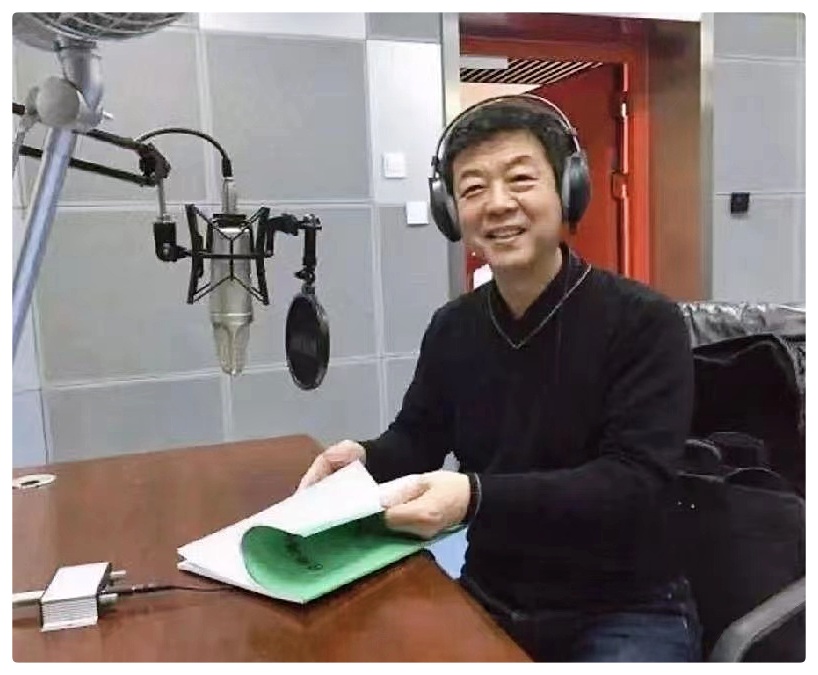 长江/作者 欧震/诵读 施宝延 吴涵伟 张先龙 王青松 孙守志 刘颖(图12)