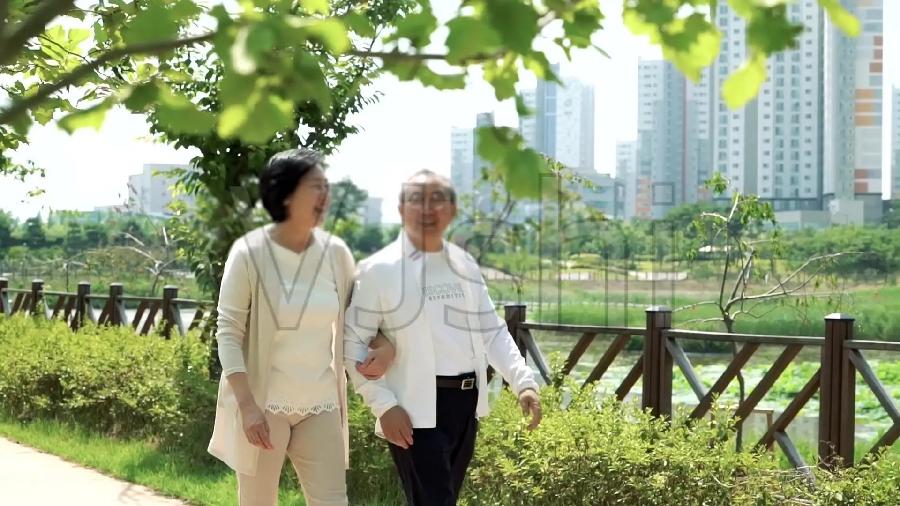 乔新华老师诗歌《老字歌》主播：傲雪红梅 编辑：小鱼儿 【北疆头条】（220期）（图13）