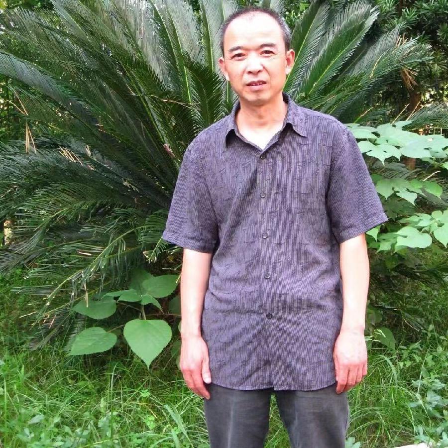 《中国爱情诗刊》 【中国爱 情诗人档案】(第4520期)四川诗人:唐成光的诗(图2)