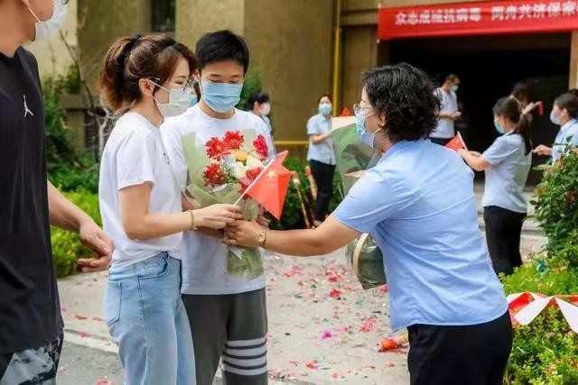 *定西番-百日抗疫上海迎解封*文/冯志清(上海)【冰心文化传媒】(图10)