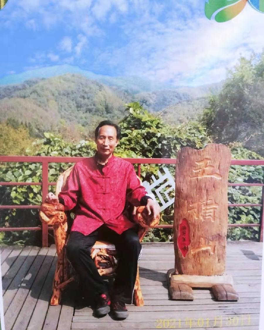 荐赏：《名副其实的功德碑》教授熊静中-中华诗经阁荣誉顾问兼杂文部部长（图6）