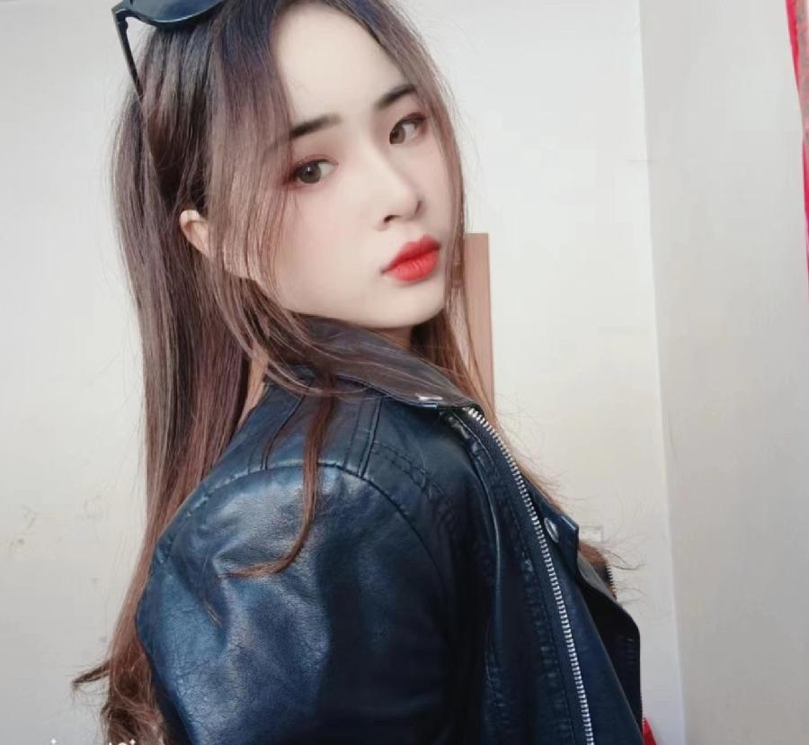 《中国爱情诗刊》 【中国爱 情诗人档案】(第4521期)辽宁诗人:可乐吖的诗(图2)