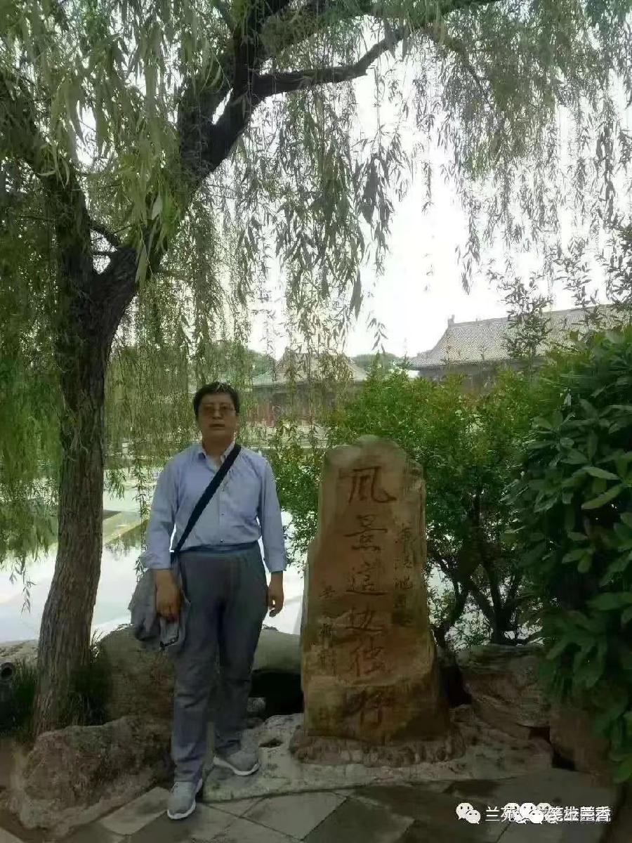 《中国爱情诗刊》 【中国爱 情诗人档案】（第4527期）甘肃诗人：风景这边独好的诗（图2）