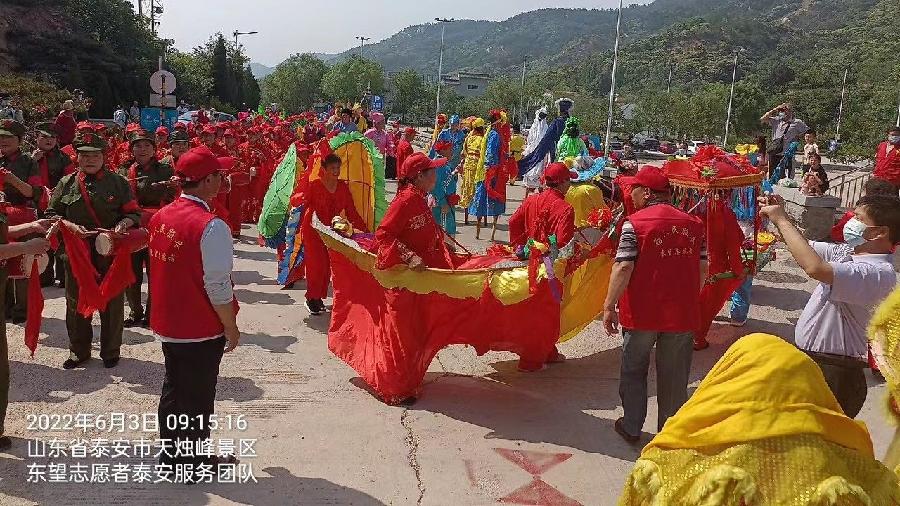 祈福敬天佑中华 志愿服务促和谐（图3）