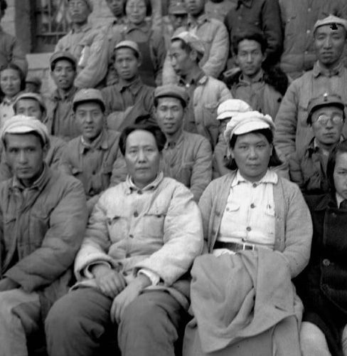 【枫雅汇看图约诗】《第238期》{纪念《毛主席在延安召开文艺座谈会》召开八十周年}(图7)