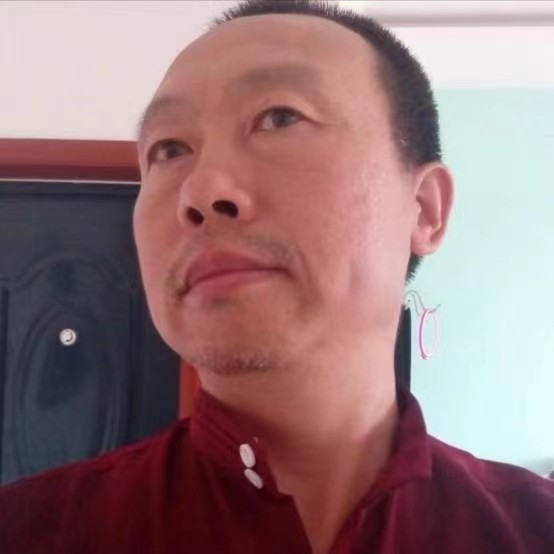 《中国爱情诗刊》 【中国爱 情诗人档案】(第4547期)河南诗人:止水微澜的诗(图2)