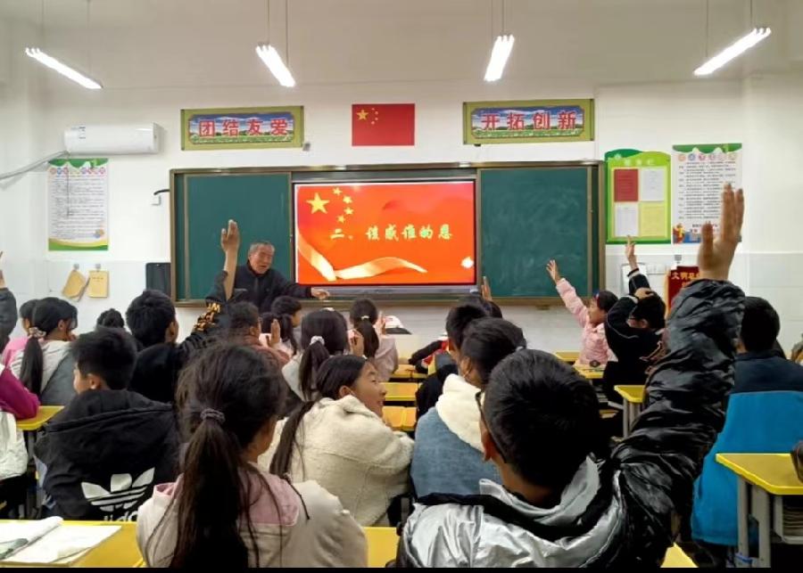 自由诗：好学生文/范言斌（图2）