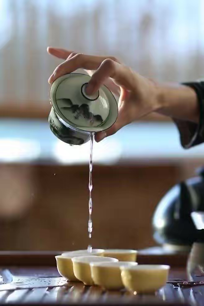 【梅园之音】听聽琴朗诵《左手茶香是烟火,右手书香是清欢》作者:梅若花开(图4)