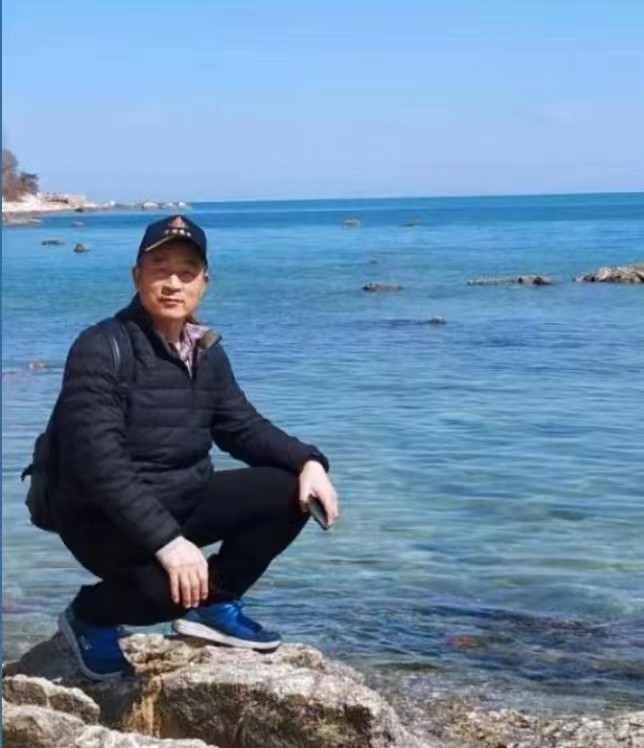 《中国爱情诗刊》 【中国爱 情诗人档案】(第4555期)河南诗人:爱家南人的诗(图2)