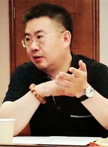 严观诗歌《雄鹰》朗诵名家陈兵诵读(图8)