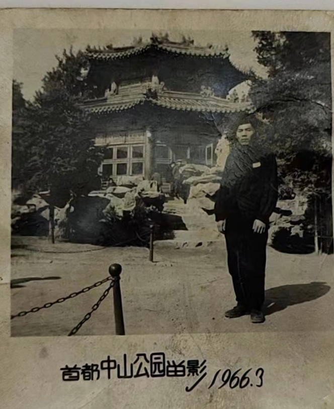 《“老谭”我的爸爸》作者: 有梦就有远方 主播:有梦就有远方 编辑:宋梅【中国长江文学社】(图6)