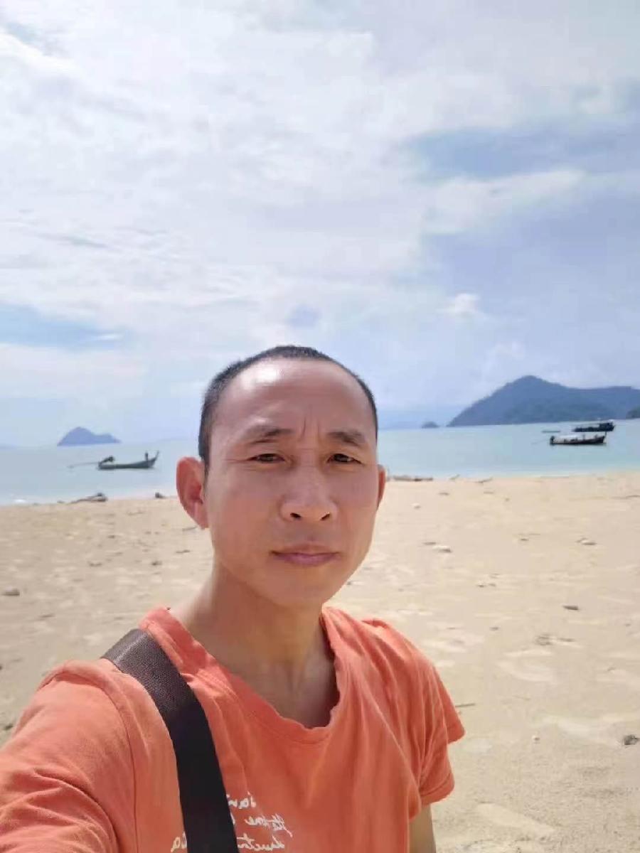 《中国爱情诗刊》 【中国爱 情诗人档案】(第4569期)云南诗人:马玖的诗(图2)