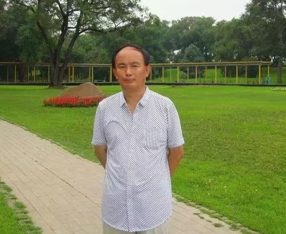栾武江老师散文《你的深情,我怎能不懂》主播:牧歌 编辑:小鱼儿 【北疆头条】(第233期)(图12)