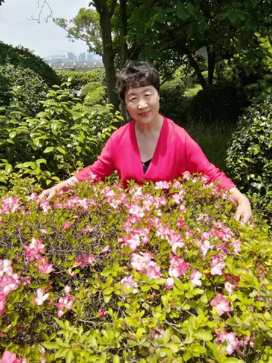 艳青:(1)战友五十载相聚游江南（图31）