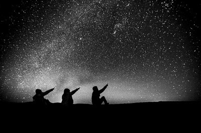 《仰望星空》作者：邢志坚 主播：发现未来 编辑：宋梅【文学社】有 声文学平台第3876期（图3）