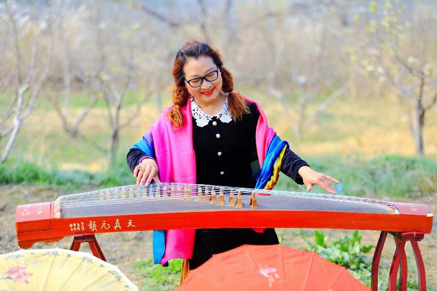 《排律·鲜花明月惹人痴》作者/庆福 主播/山谷幽兰 编辑/胡琴(图12)