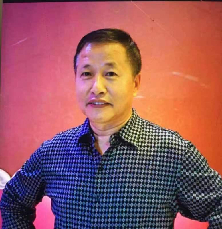 合诵：春风得意马蹄疾一迎＂二十大＂之歌｜作者 成喜良｜朗诵雪衡· 史宝生· 简约· 王家明｜海外头条（图11）