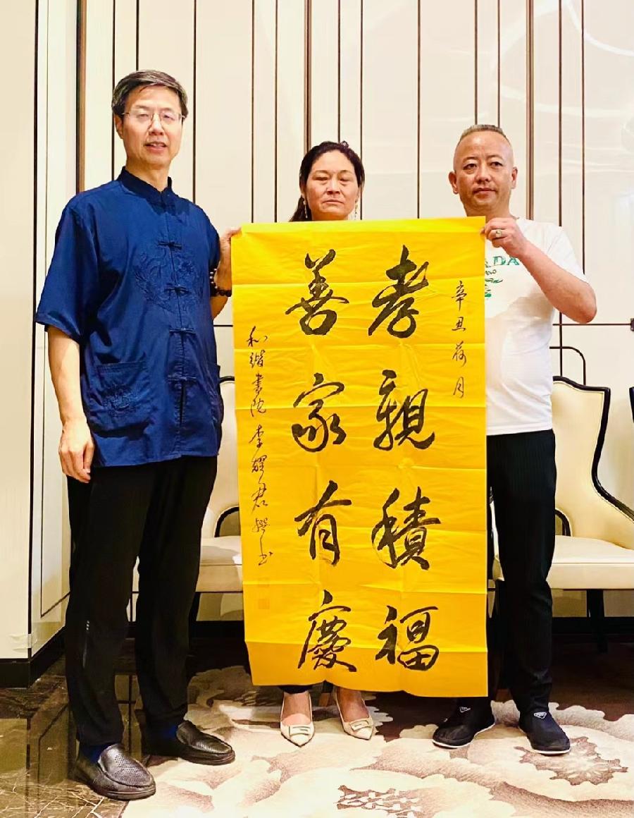 【有声诗刊专辑】‖ 《被忽略的爱》作者：延青| 主播：雨滴【第107期】审核：宏红（图15）