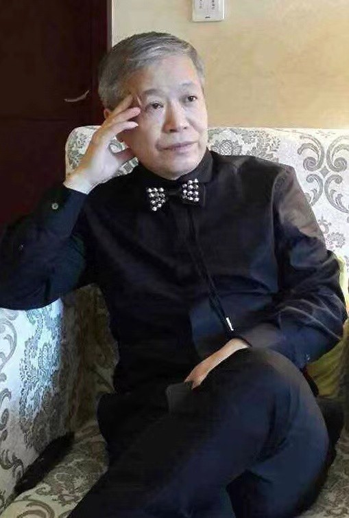 【诗题红叶•宏红诗社】《父亲我在最深的夜里想你》‖作者:秋忆 ‖主播:宏红 ‖审核:宏红(第6期)(图3)