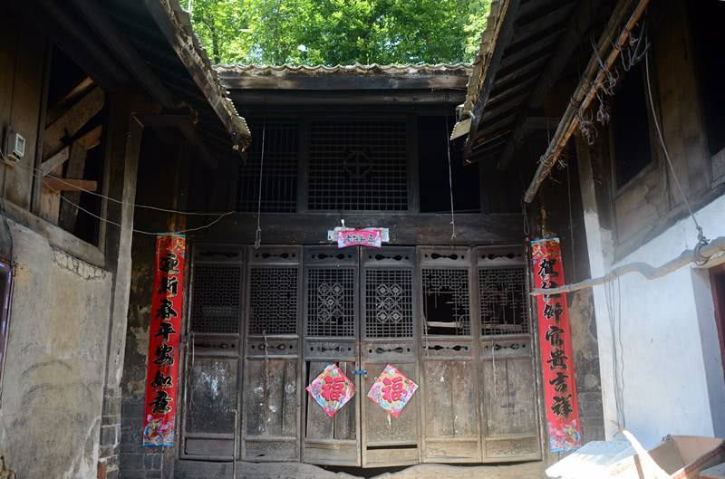 诗意传情诗社【古老的木楼梯】文‖康妮(多伦多) 诵‖静秋(830)(图6)