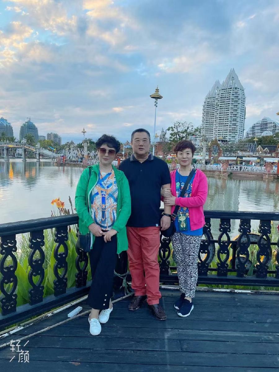 艳青:(3)情系西双版纳（图43）