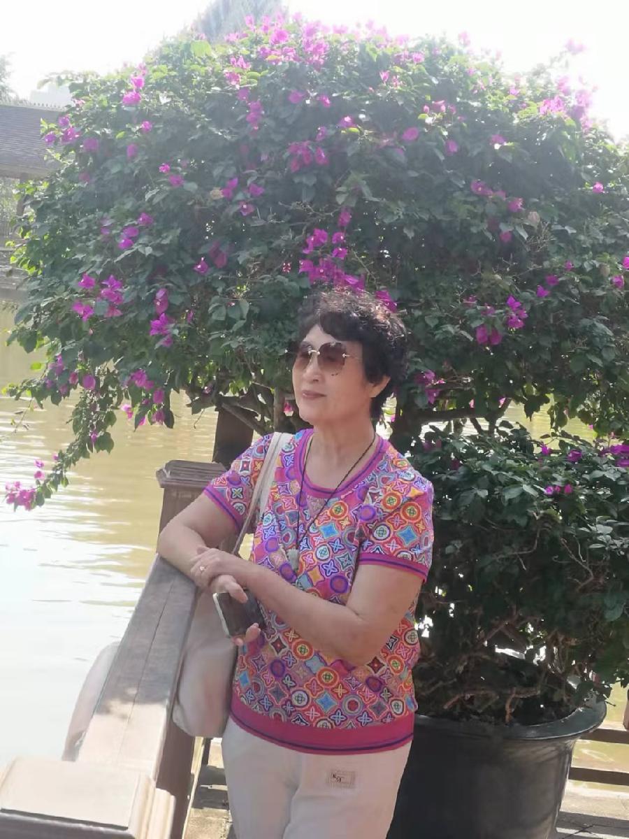 艳青:(3)情系西双版纳（图56）