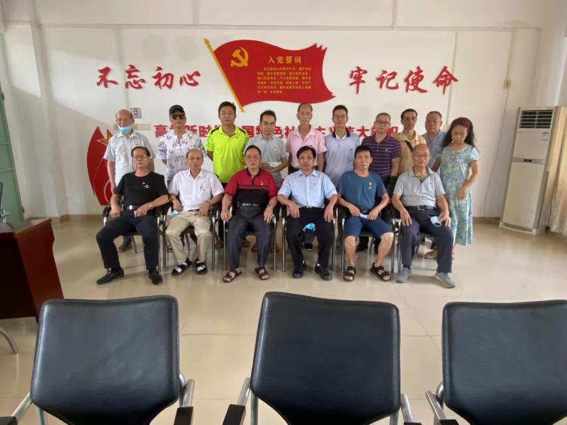【北京头条】推介唐百苦《欢度七一喜迎二十大会盛开》外两首（图8）