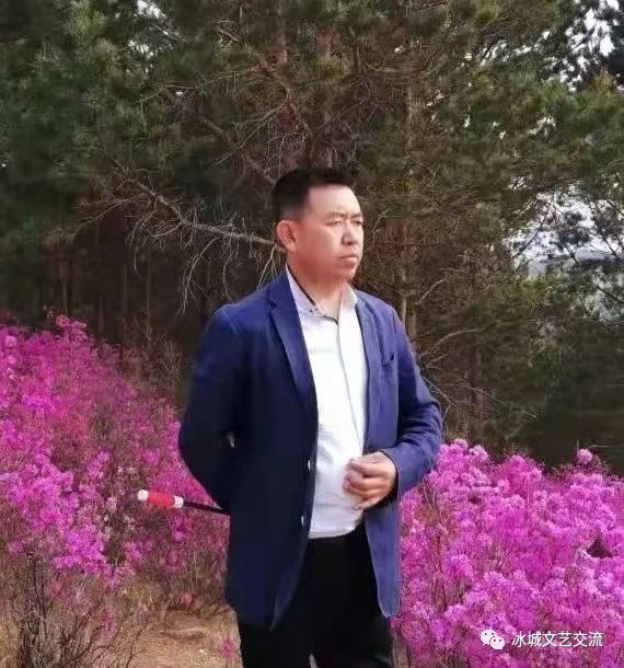 《妈妈的拥抱》作者//杨林小维 朗诵//达威(图7)
