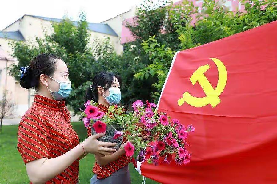 【新诗大观】英特纳雄耐尔，就一定要实现（外一首）||文/李月芳（图3）