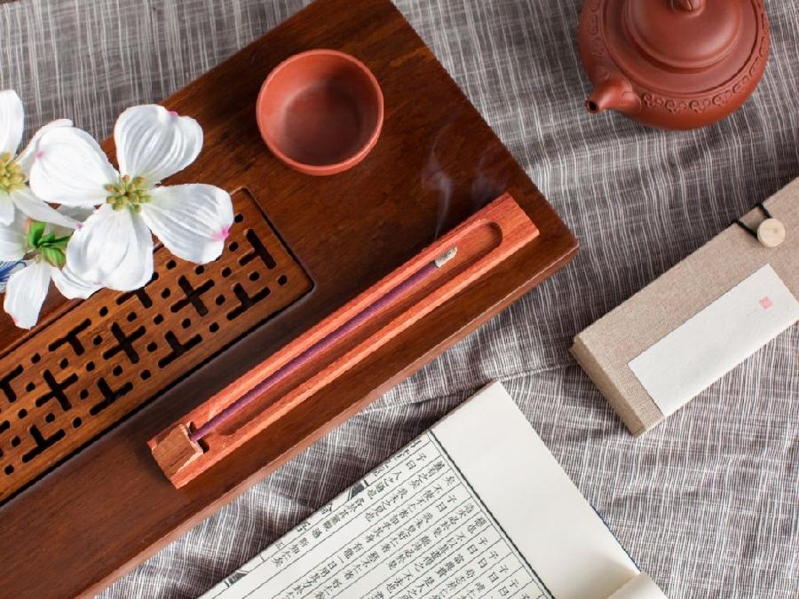 七位主播各展风采香雪海散文《生如夏花》 编辑宋梅【中国长江文学社】有声文学平台第3908期(图5)