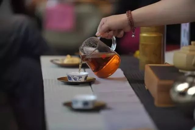 隔夜茶不能喝？专家验正真假，看后简直被吓到了（图13）