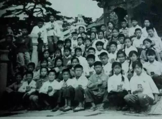 《老同学, 你还好吗?》作者:涓子 朗诵:弘华 海外華英刊(图4)