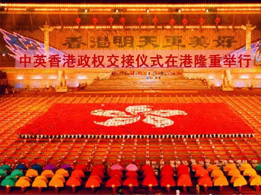 【五月的鲜花诗歌朗诵艺术团】集体合诵《流火的七月》为党而歌!为党而诵!作者刘林丽(图10)