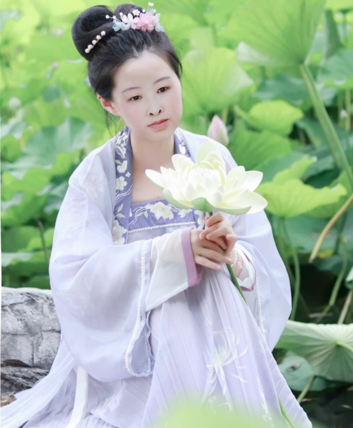 荷花池感怀{散文}文/依然(图8)