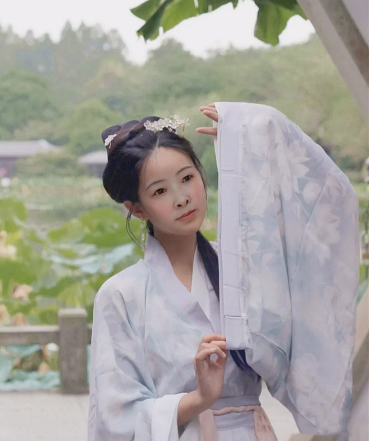荷花池感怀{散文}文/依然(图9)