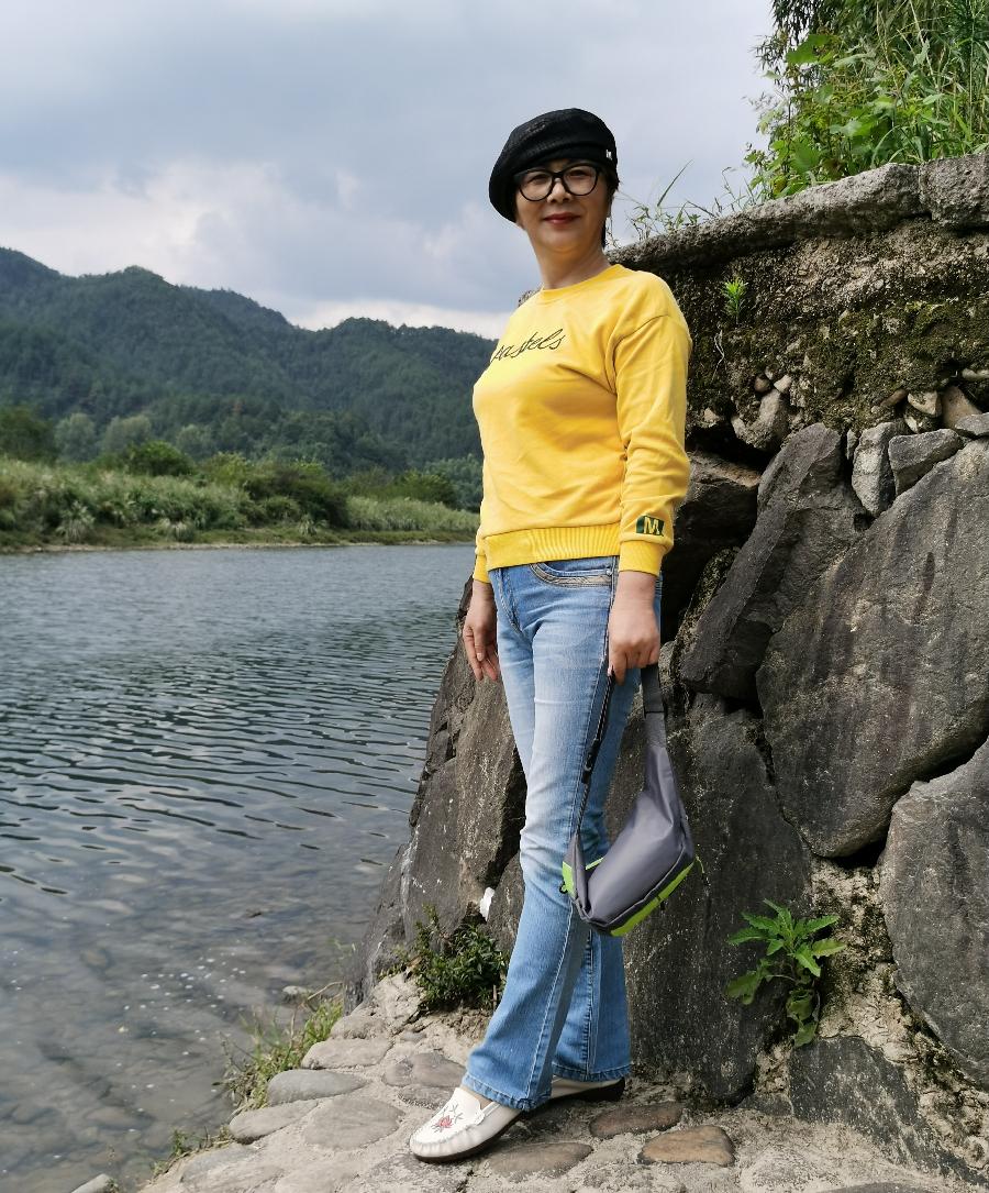 巴黎文学苏沪浙分社第一期微刊《热烈祝贺巴黎文学苏沪浙分社成立》（图174）