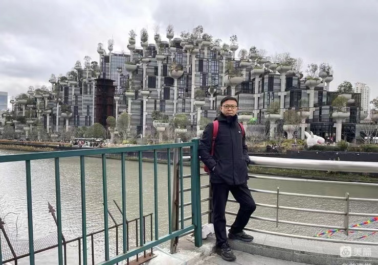 巴黎文学苏沪浙分社第一期微刊《热烈祝贺巴黎文学苏沪浙分社成立》（图128）